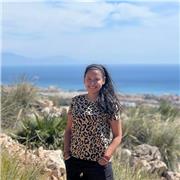 Diseñador Gráfico Publicitario Computarizado con más de 10 años de experiencia. Experiencia como profesora universitaria en las materias (matrículas, clases) de Ciencias de la visión y el color I, Tipografía I y II, Diseño computarizado II y III, Psicolog